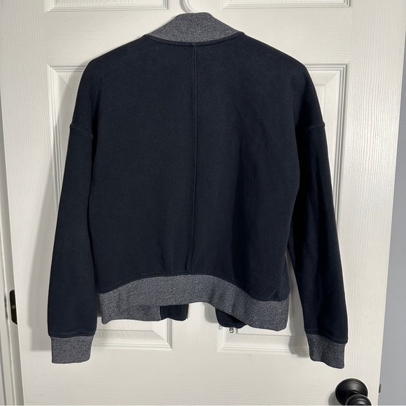 Under Armour size small black/gray zip up jacket, logo on placket, loose fit - Picture 9 of 12